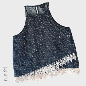 RUE21 | NWOT RACERBACK CROP TOP NAVY BLUE DITSY PRINT LACE TRIM | SMALL